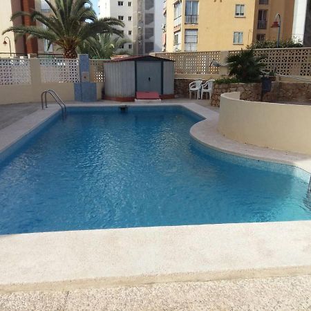 Apartamento Бенидорм Екстериор снимка
