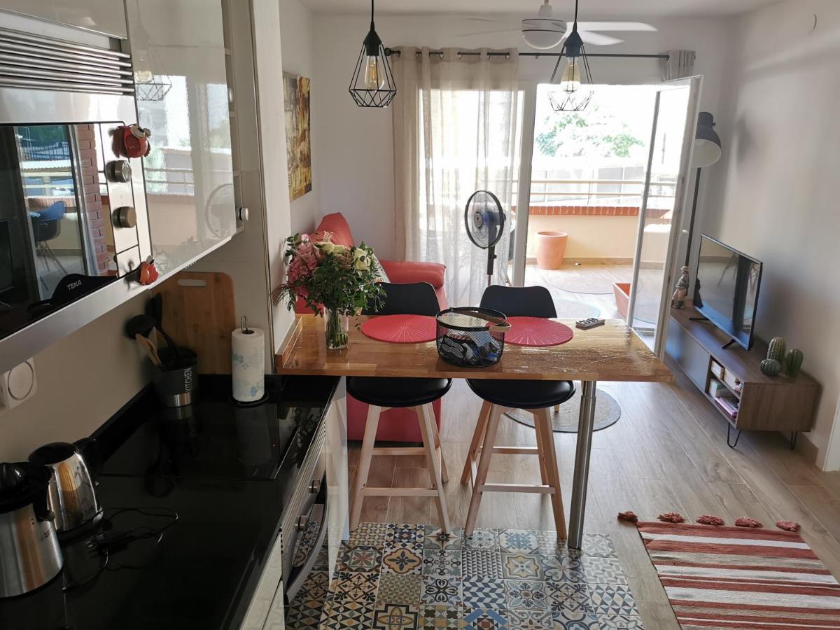 Apartamento Бенидорм Екстериор снимка
