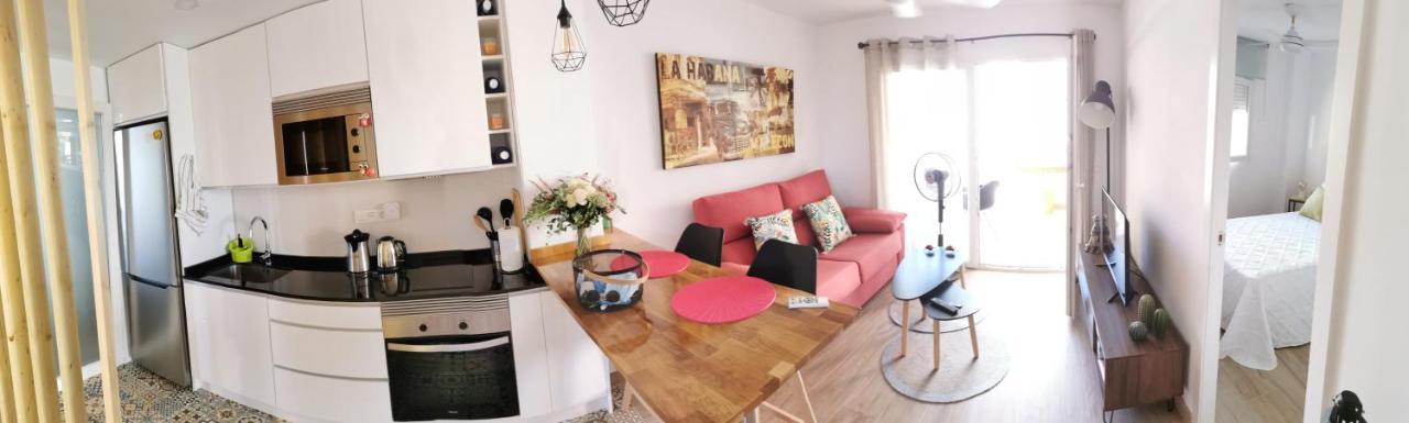 Apartamento Бенидорм Екстериор снимка