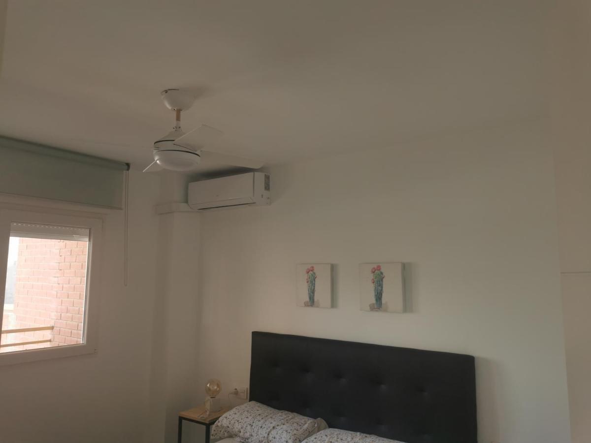 Apartamento Бенидорм Екстериор снимка